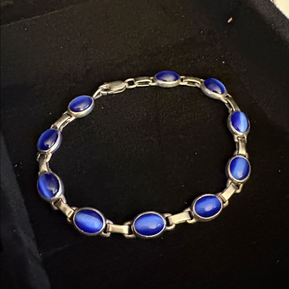 Sterling Silver .925 Blue Tiger Eye bracelet 7” - Picture 7 of 7